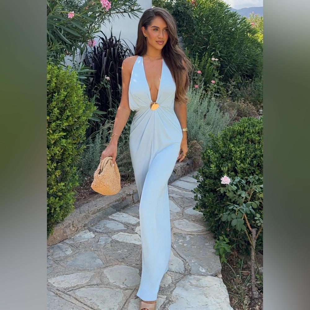 Club L London SHOOTING STAR
Powder Blue Plunge-Neck Wrap Maxi Dress